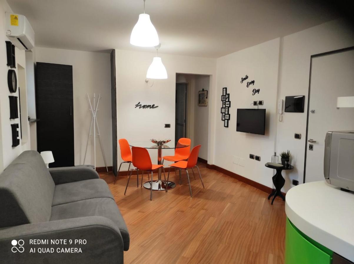 Phoenix House Apartment *